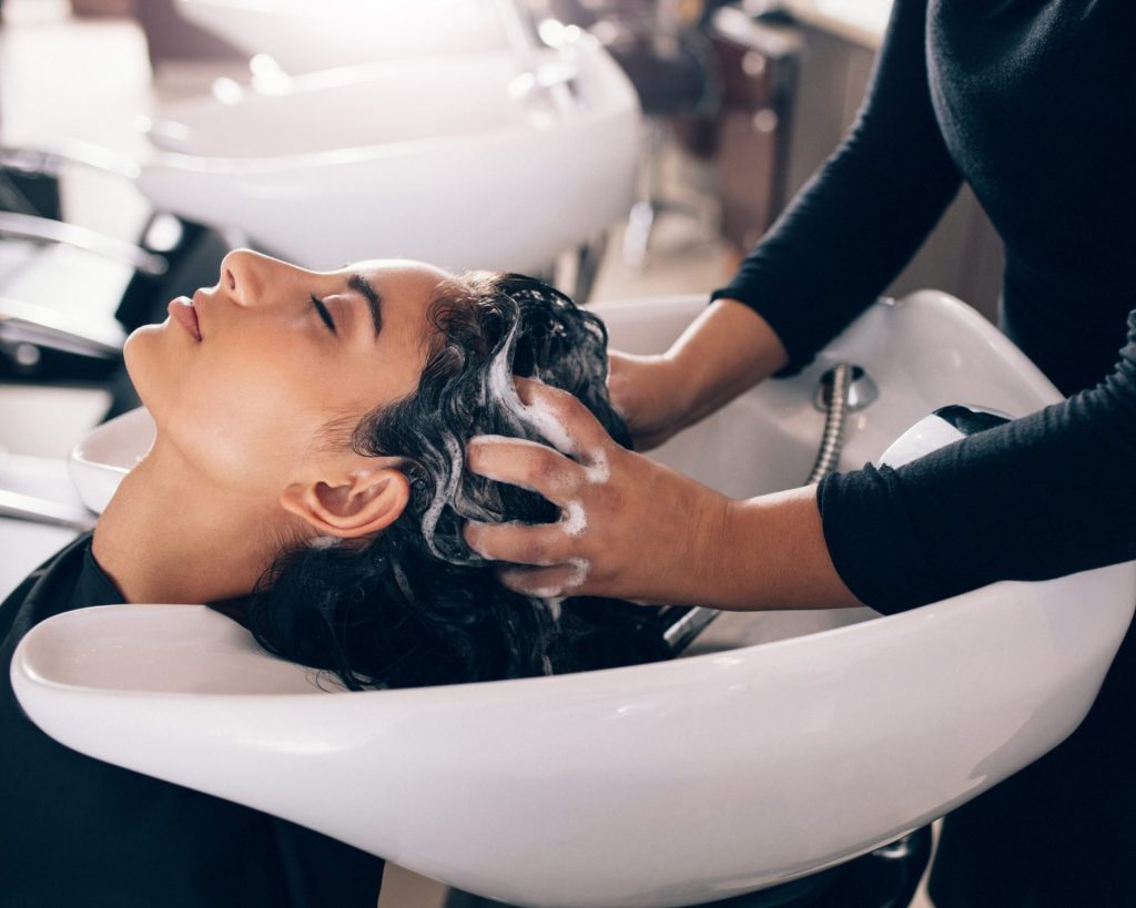 coiffeur antibes soins cheveux cuir chevelu