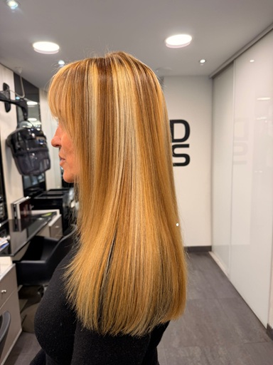 balayage blond méches 2 tons couleur dorée