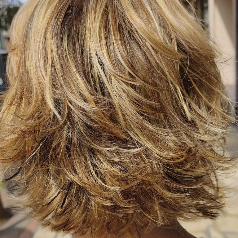 Balayage blond clair naturel à l'air sans patine